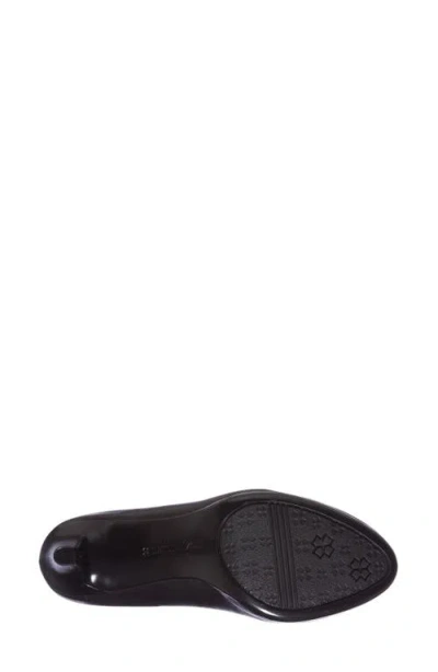 Naturalizer Michelle Pumps In Black