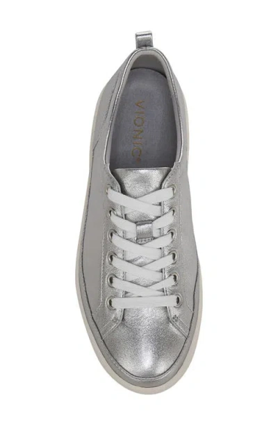 Vionic Winny Low Top Sneaker In Silver