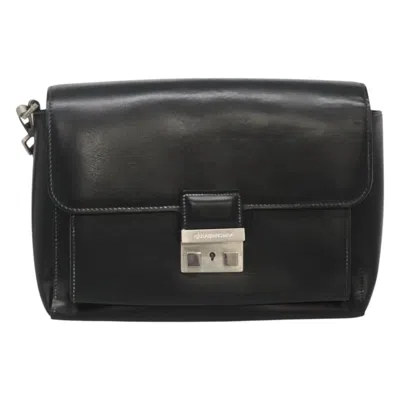 Pre-owned Givenchy Black Leather Clutch Bag ()