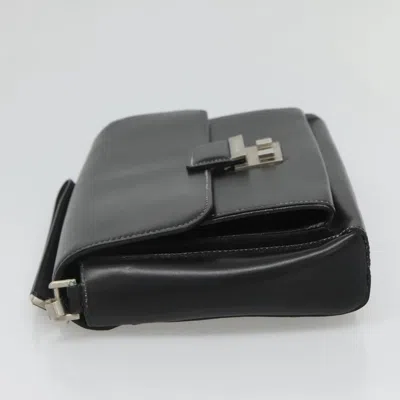 Pre-owned Givenchy Black Leather Clutch Bag ()