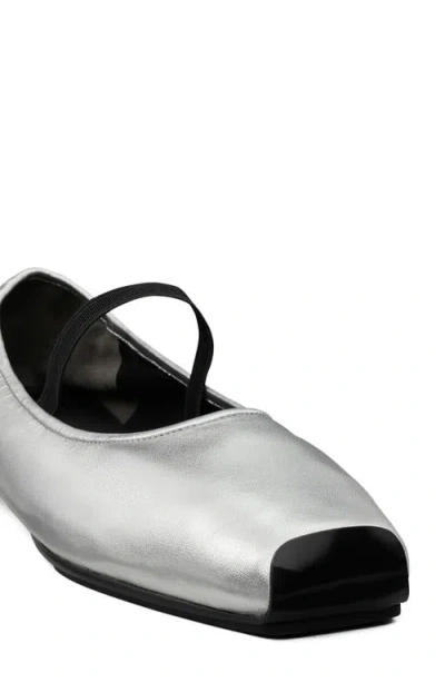 Tory Burch Runway Ballet Flat In Multi