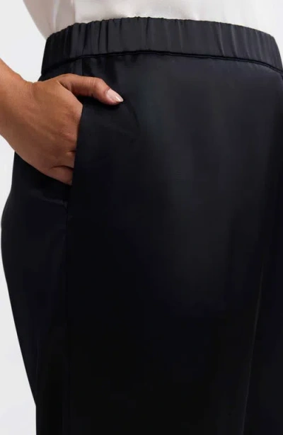 Foxcroft Hostess Pull-on Pants In Black