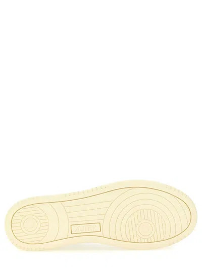 Autry White Sneaker Perfection Sneaker In White