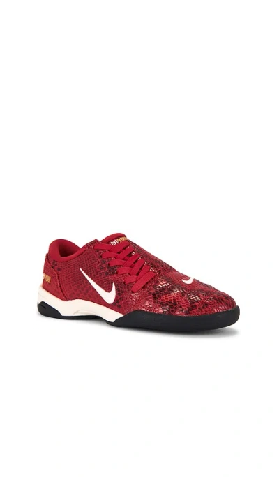 Nike Total 90 Se Embroidered Snake-effect Leather Sneakers In Red