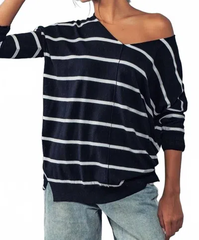 Urban Daizy Soft V Neck Sweater In Black/white Stripe In Multi
