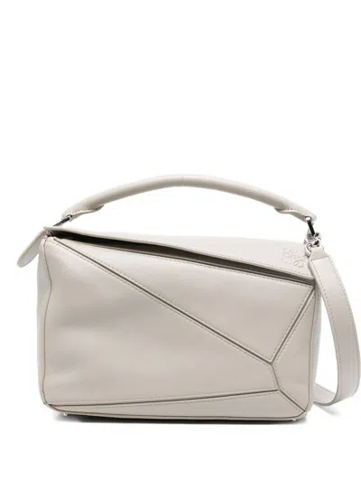 Loewe Featherligh Puzzle Small Leahter Handbag In Gray