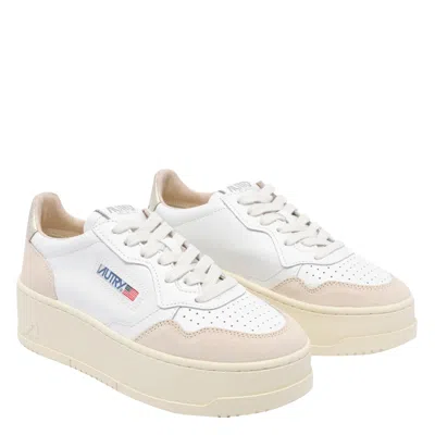 Autry Medalist Platform Sneakers With Padded Collar And Leather Insole In Gold