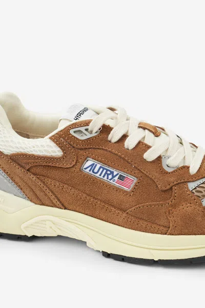 Autry Hyperway Sneakers In Cigar And Silver Mesh And Suede In Brown