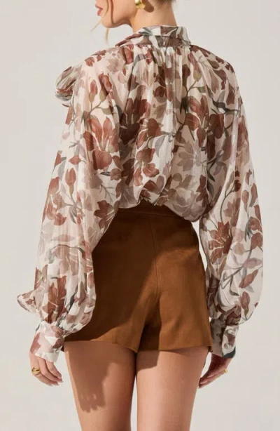 Astr The Label Cinthia Pussybow Balloon Sleeve Top In Neutral