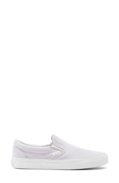 Vans Classic Slip-on Sneaker In White