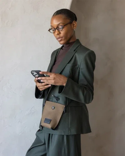 Graf & Lantz Graf Lantz Hana Merino Wool Phone Crossbody In Brown