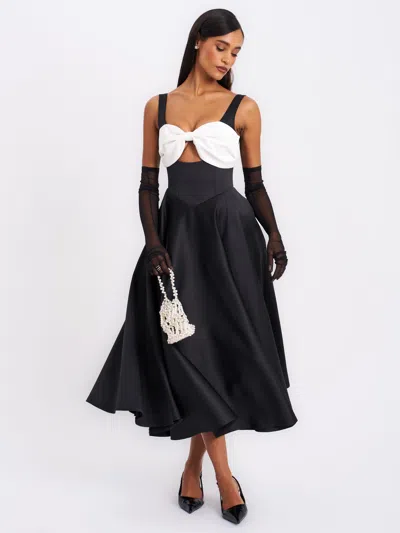 Miss Circle Women Edda Black Maxi Gown With White Bow In Black
