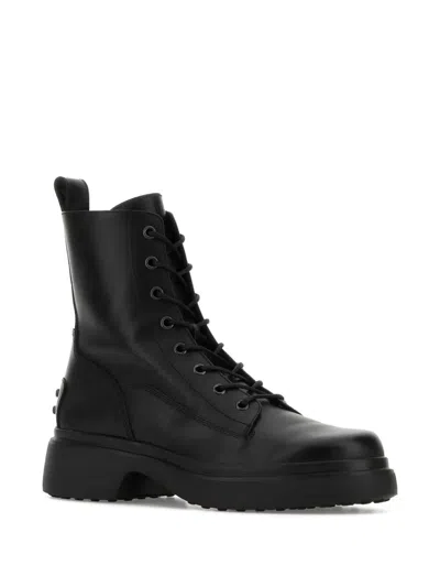 Tod's Platform Combat Boots With Lace-up Design In Nude