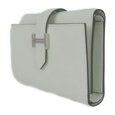 Pre-owned Hermes Bearn Vert Epsom Leather Wallet (tri-fold) () In Green
