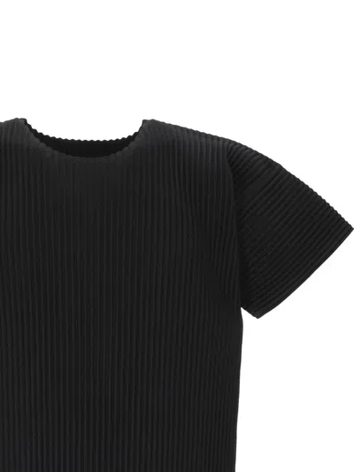 Issey Miyake Pleated Short-sleeved T-shirt In Black
