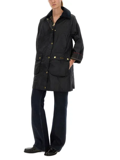 Barbour Long Jacket Flap Pockets In Black