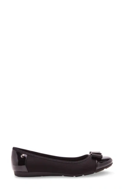 Anne Klein Alive Cap Toe Flat In Brown