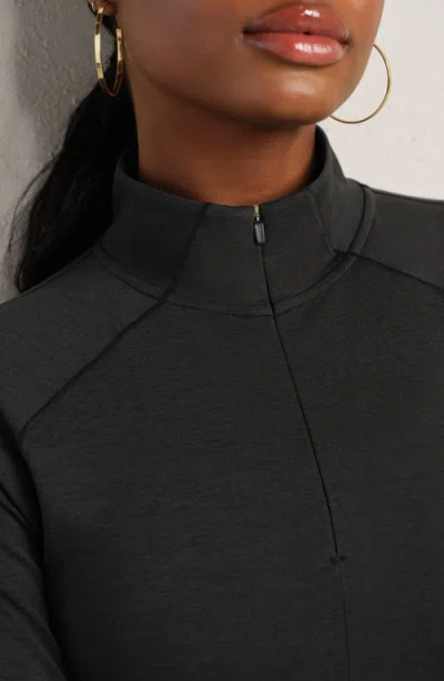Rhone Revive Crop Quarter Zip Top In Black