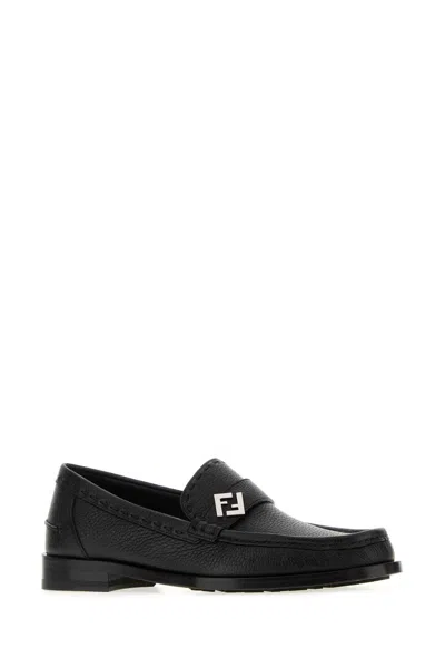Fendi Round Toe Textured Leather Loafers In Black
