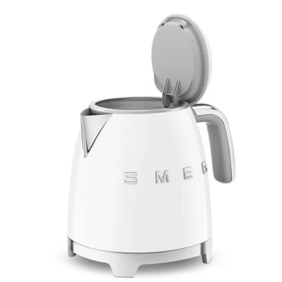 Smeg Mini Electric Kettle In White