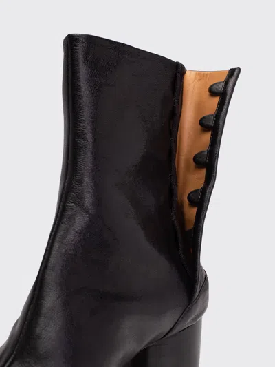 Maison Margiela Tabi Split-toe Leather Ankle Boots In Black