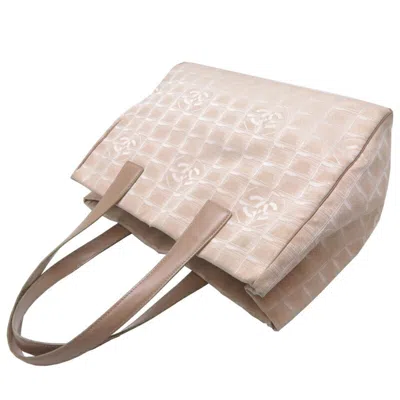 Pre-owned Chanel Beige Nylon Tote Bag ()