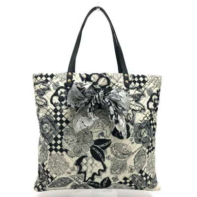 Pre-owned Chanel Black White Canvas Handbag Tote Bag ()