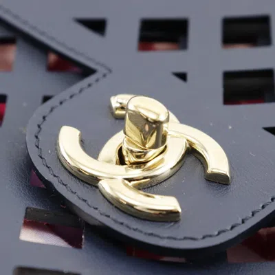 Pre-owned Chanel Navy Leather Pouch Shoulder Bag ()