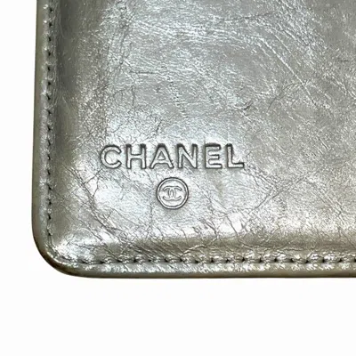 Pre-owned Chanel Silver Leather Long Wallet (bi-fold) ()