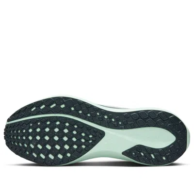 Nike Pegasus Easyon Running Shoe In Green