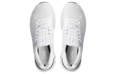 On (wmns)  Running Cloudswift 'all White'