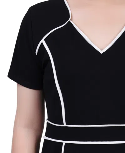 Ny Collection Petite Short Sleeve Piped Detail Dress In Black