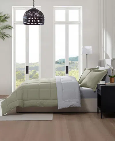 Nestl Luxury Soft Reversible 7-pc. Comforter Set, King In Green