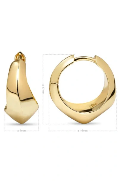 Devata Beveled Curve Hoop Earrings In Gold