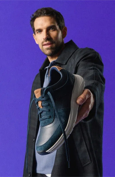 Clarks Motion Trek Go In Blue