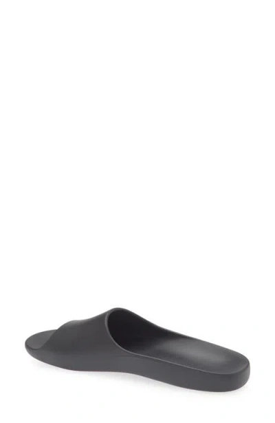 The Row Ama Slipon In Rubber In Black