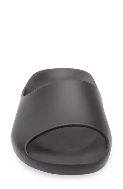 The Row Ama Slipon In Rubber In Black