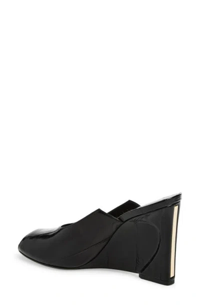 Fendi Black Hagfish Leather Sandals In Black