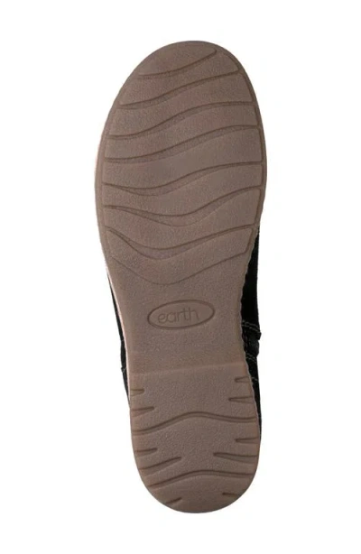 Earth Hutton Bootie In Black