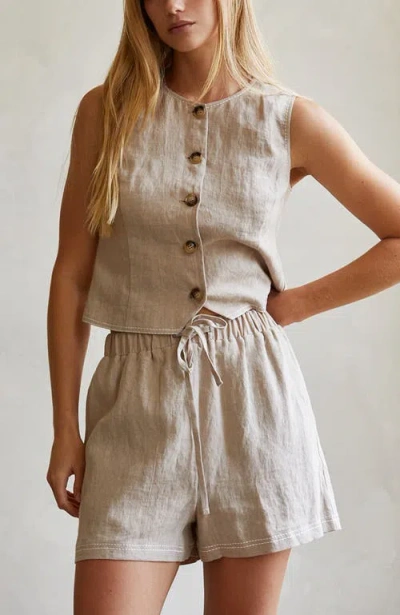 Crescent Contrast Stitch Linen Vest In White