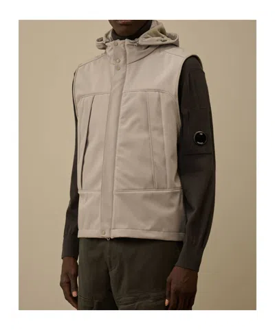 C.p. Company C.p. Shell-r Goggle Gilet In Neutral