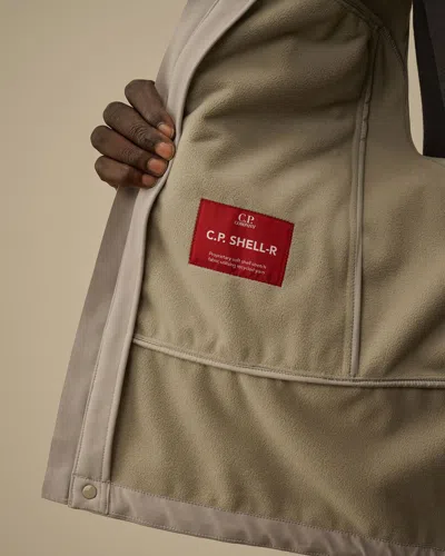 C.p. Company C.p. Shell-r Goggle Gilet In Neutral