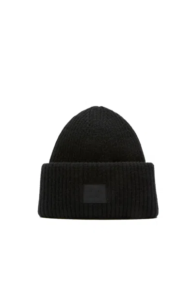 Acne Studios Casual Ribbed Knit Hat With Face Patch In Black