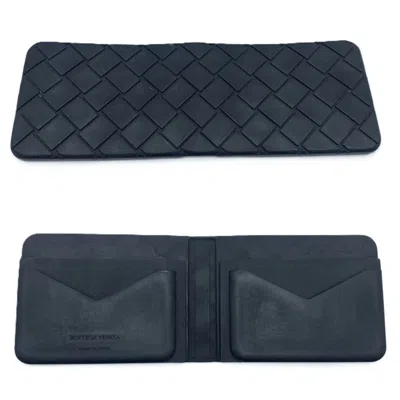 Pre-owned Bottega Veneta Black Rubber Wallet (bi-fold) ()