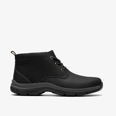 Clarks Walpath Chukka In Black