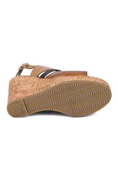 Roan Decorum Pump In Brown