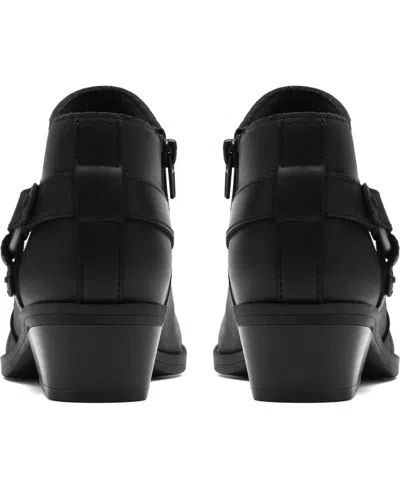 Clarks Danyelle Gema In Black