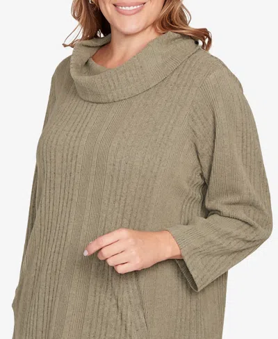 Hearts Of Palm Plus Size Solid Texture Hatchi Cowl Neck Tunic Top In Green