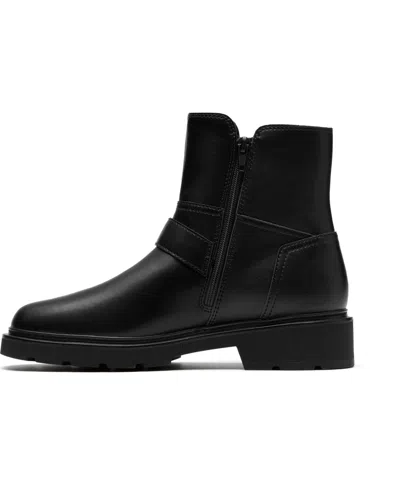 Clarks Lauryl Bay In Black