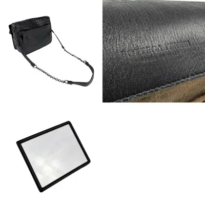 Pre-owned Bottega Veneta Black Intrecciato Shoulder Bag ()